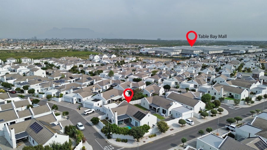 4 Bedroom Property for Sale in Sunningdale Western Cape